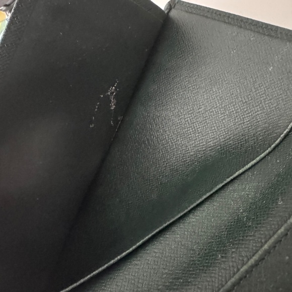 Louis Vuitton Tiaga Long Wallet - Picture 5 of 5